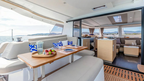 Fountaine Pajot 44