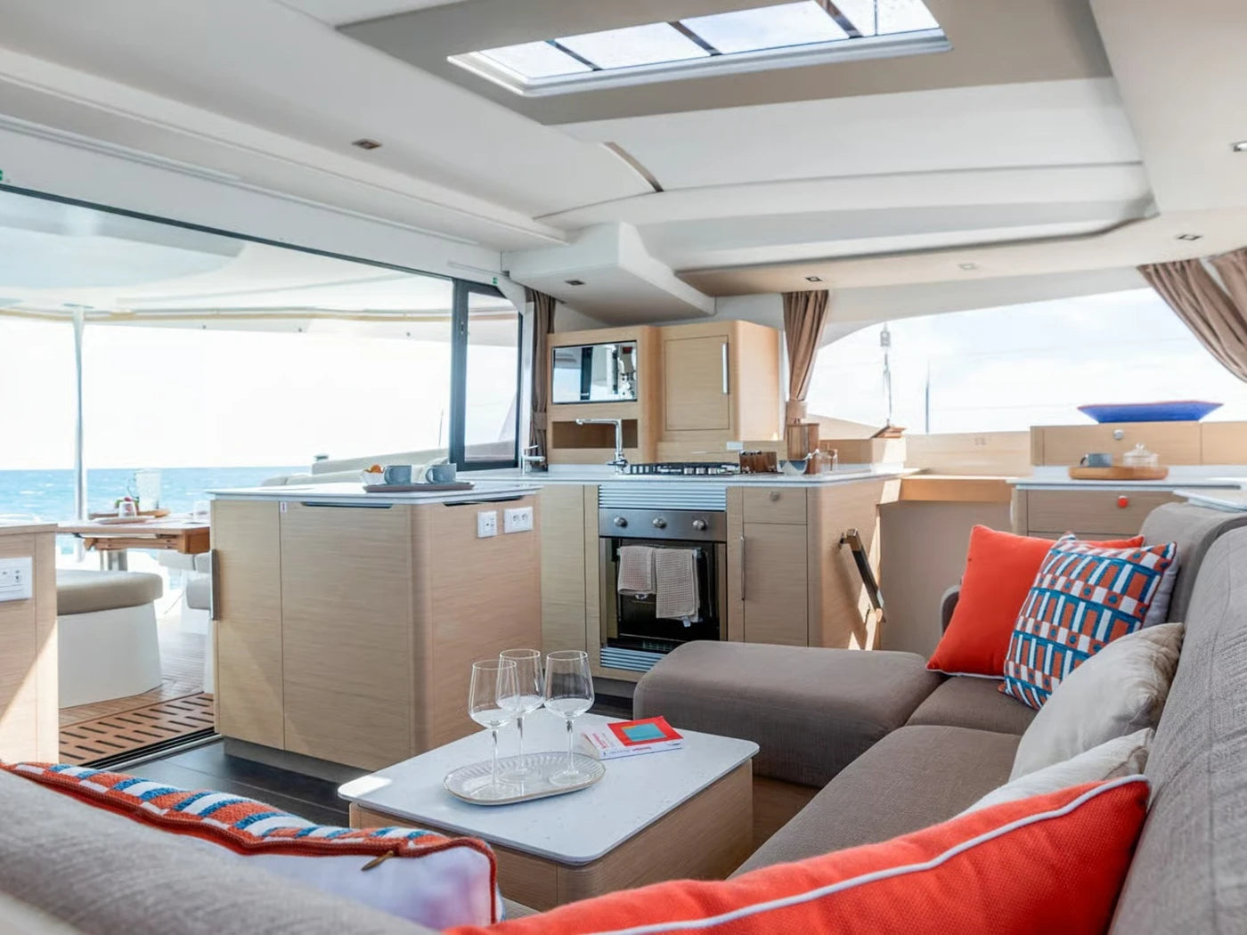 Fountaine Pajot 44