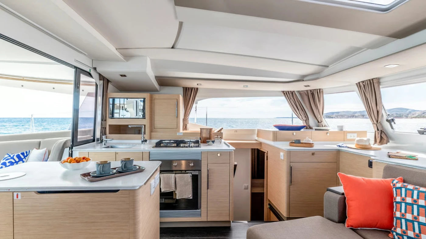Fountaine Pajot 44