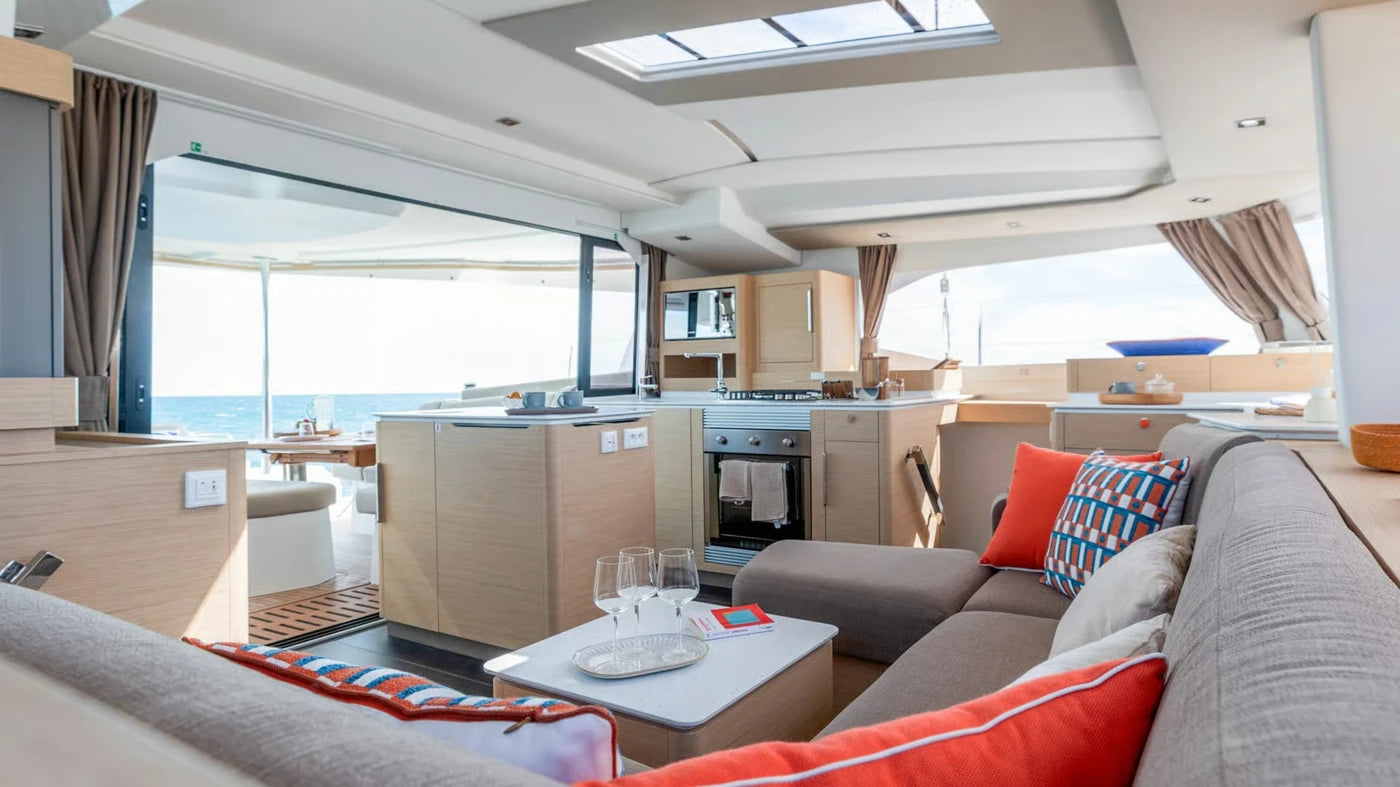 Fountaine Pajot 44