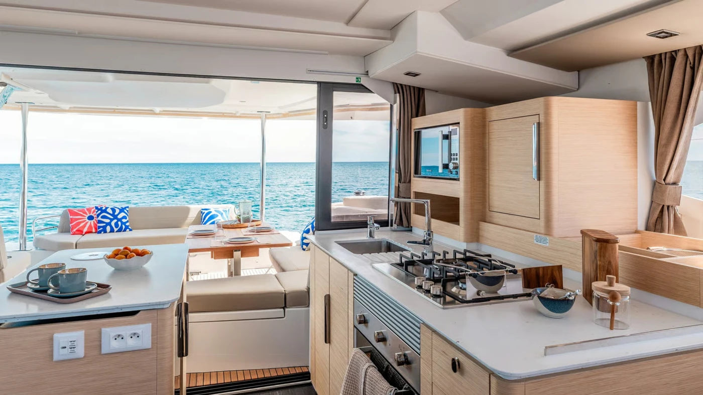 Fountaine Pajot 44