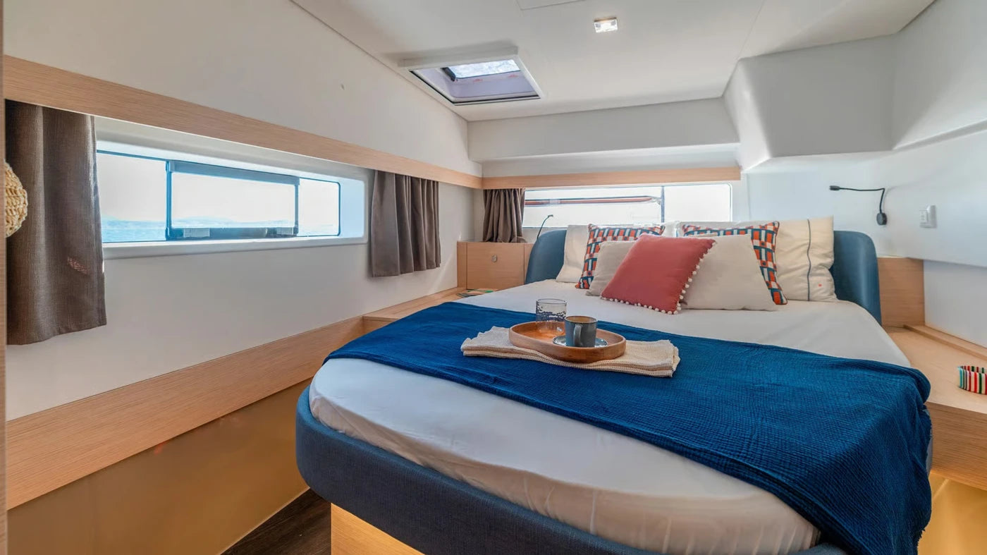 Fountaine Pajot 44