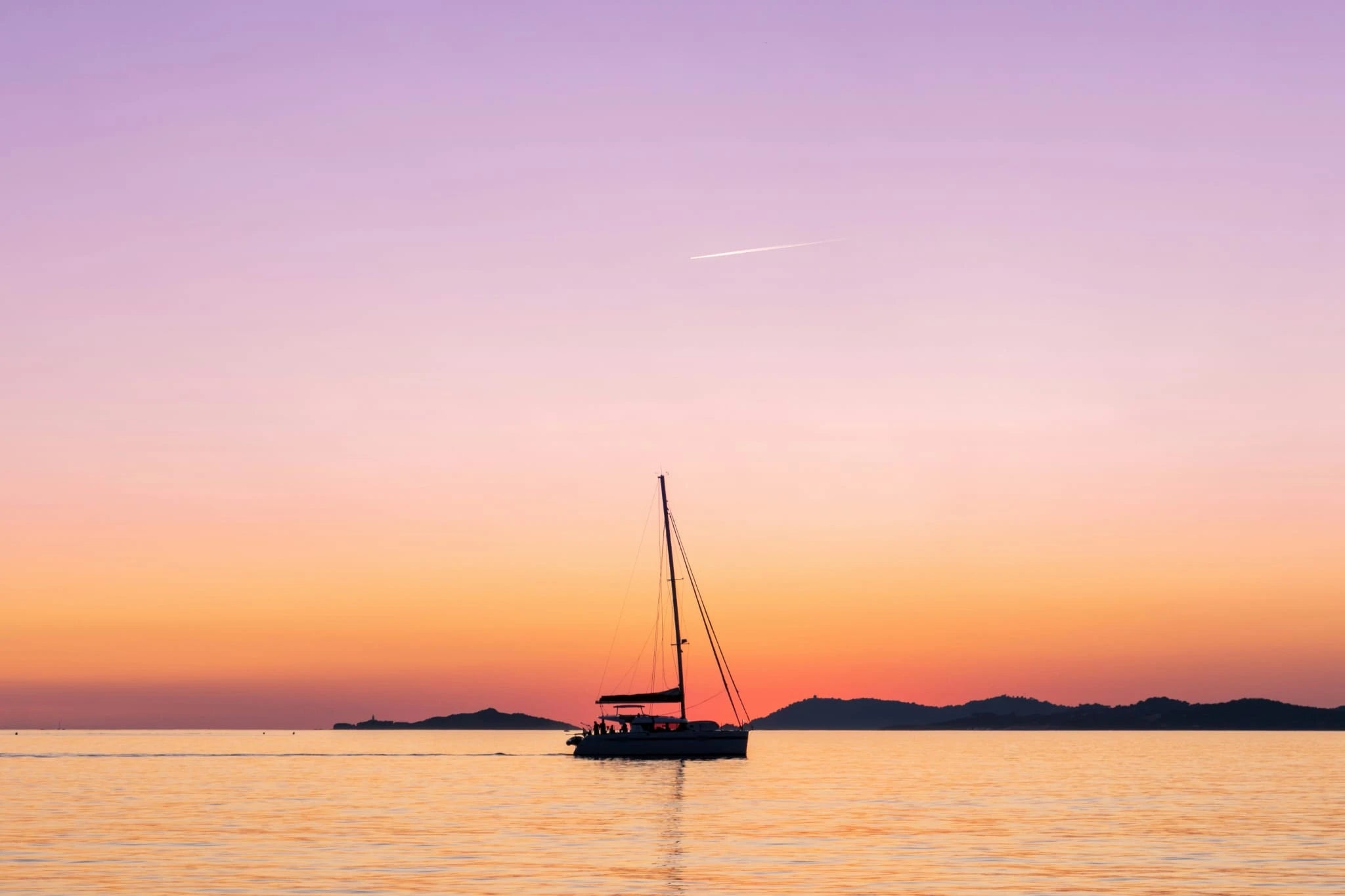 Catamaran de luxe sur la Côte d Azur, location bateau Saint-Tropez